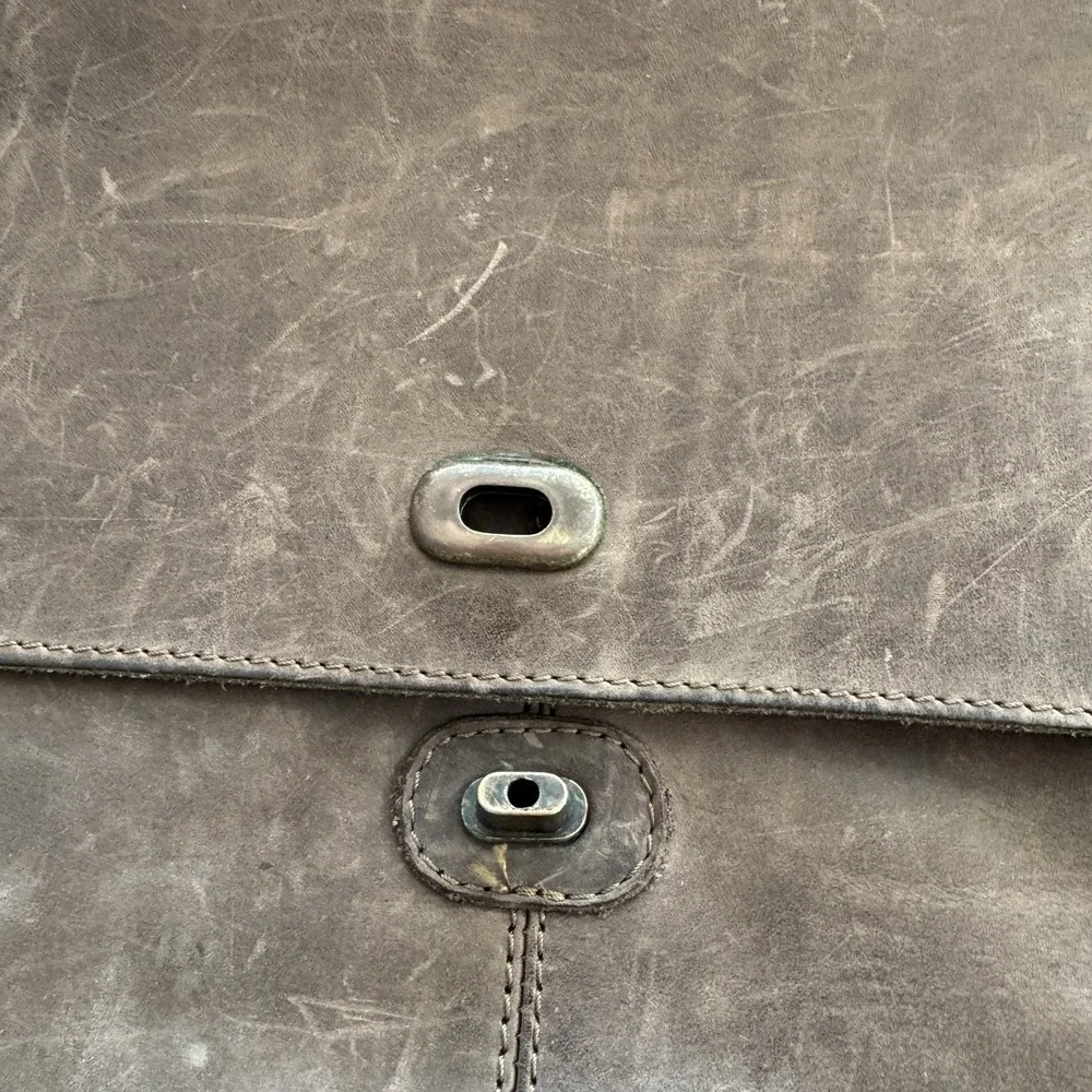 Buffalo Jackson Trading Co. Leather Laptop Messenger Briefcase Bag w/Strap